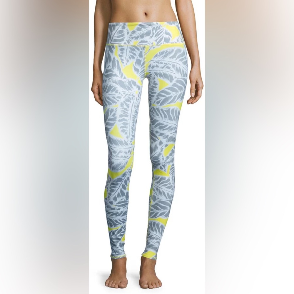 ALO Airbrush Legging in Palm Springs Zest Yellow Gray Leaf‎ Print